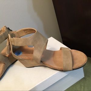 Adrienne Vittadini Telli Wedge Sandal